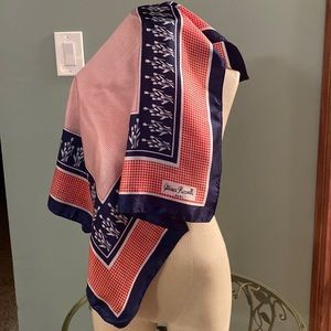 Olivia Rosselli scarf